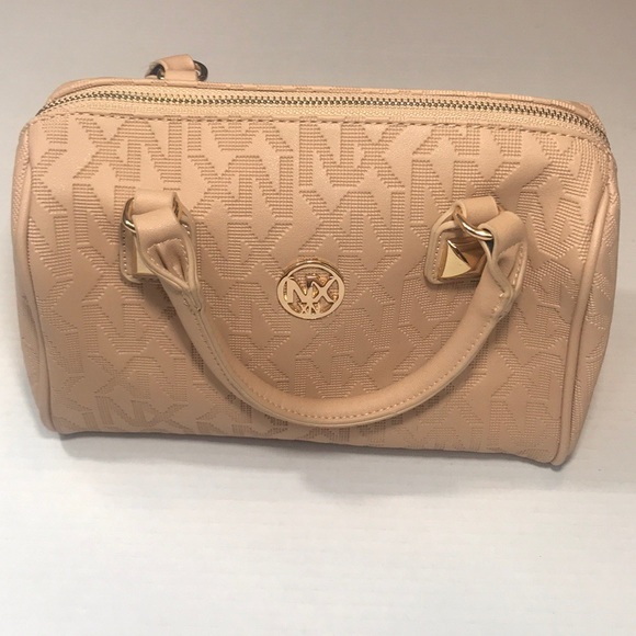 NX Handbags - 3/$25🍾🍾Noble Exchange NX Cream Sig Satchel Purse